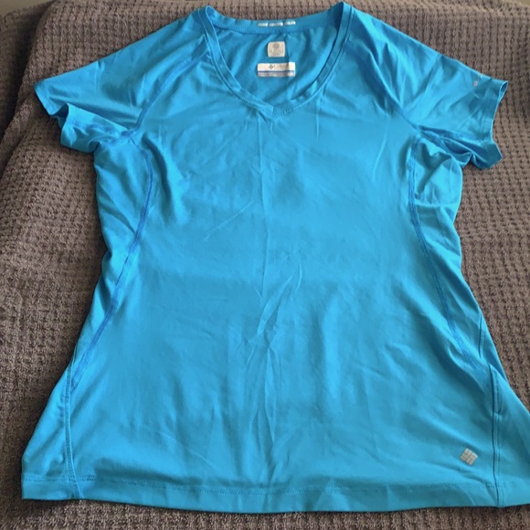 Columbia Tops - Columbia OMNI Freeze Zero Athletic Top ~ EUC